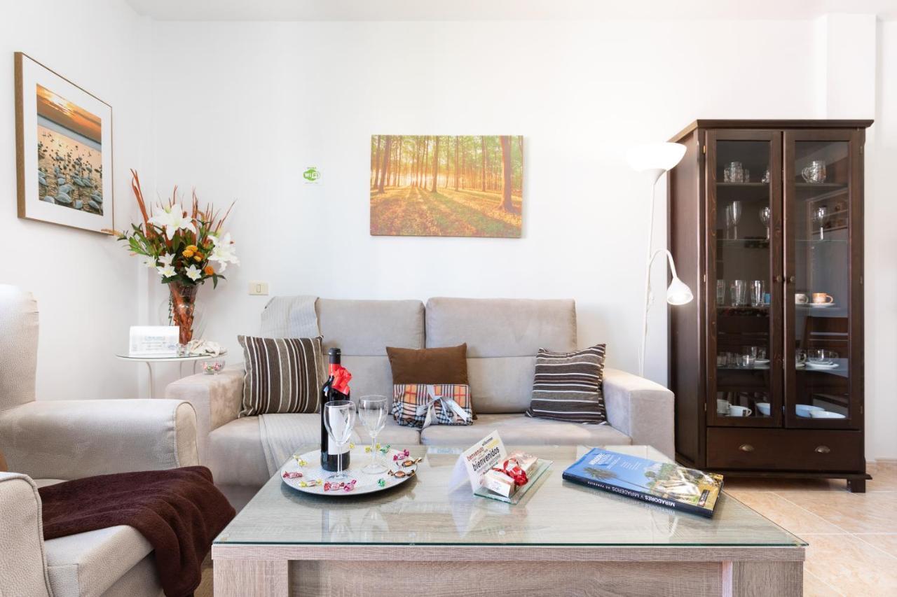 Vivienda Vacacional La Laguna Luxe Exterior photo